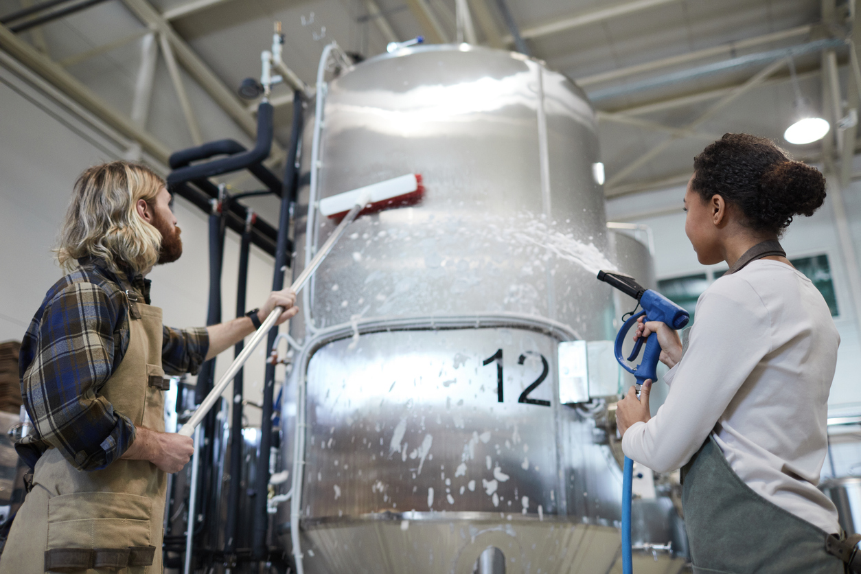 Cleaning beer equipment